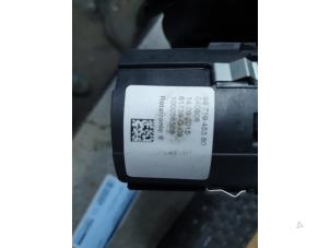 Gebruikte Standenschakelaar automaatbak Peugeot Partner (GC/GF/GG/GJ/GK) 1.6 BlueHDi 100 Prijs € 100,00 Margeregeling aangeboden door Autodemontage Atlas-Car B.V.