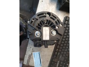 Gebruikte Alternator Dacia Logan (LS) 1.6 Prijs € 50,00 Margeregeling aangeboden door Autodemontage Atlas-Car B.V.