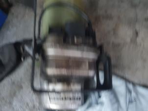 Gebruikte Pomp Servo Volkswagen Polo IV (9N1/2/3) 1.4 FSI 16V Prijs op aanvraag aangeboden door Autodemontage Atlas-Car B.V.