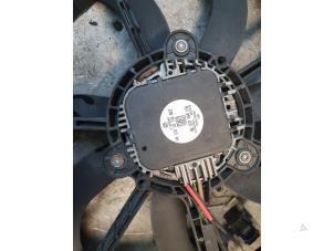 Gebruikte Radiateurfan Volkswagen Golf Plus (5M1/1KP) Prijs € 50,00 Margeregeling aangeboden door Autodemontage Atlas-Car B.V.