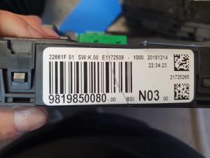 Gebruikte Computer Body Control Peugeot 2008 (CU) 1.2 Vti 12V PureTech Prijs € 100,00 Margeregeling aangeboden door Autodemontage Atlas-Car B.V.