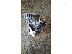 Gebruikte Versnellingsbak Ford Transit Connect 1.8 TDCi 90 Prijs € 350,00 Margeregeling aangeboden door Autodemontage Atlas-Car B.V.