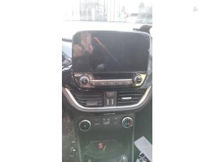 Gebruikte Chaufage Bedieningspaneel Ford Fiesta 7 Prijs € 125,00 Margeregeling aangeboden door Autodemontage Atlas-Car B.V.
