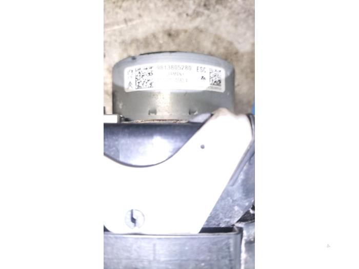 Gebruikte ABS Pomp Peugeot 208 I (CA/CC/CK/CL) 1.0 Vti 12V PureTech Prijs € 80,00 Margeregeling aangeboden door Autodemontage Atlas-Car B.V.