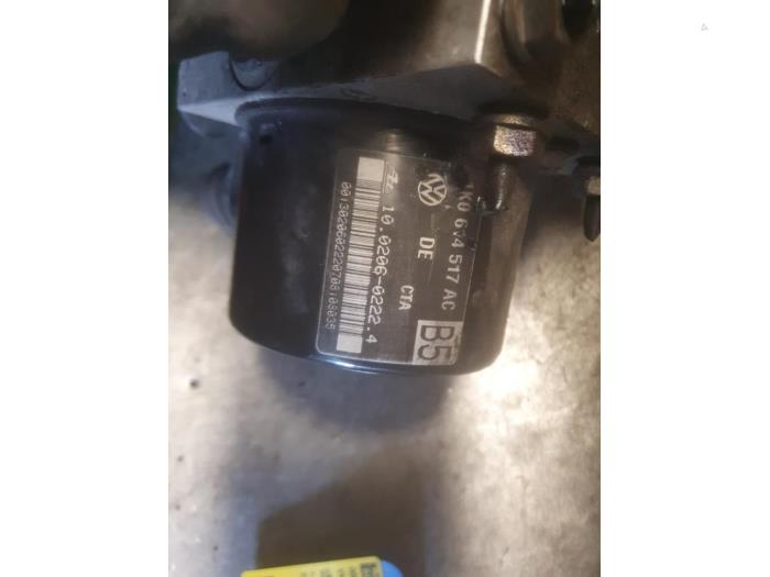 Gebruikte ABS Pomp Volkswagen Touran (1T1/T2) 1.4 16V TSI 170 Prijs € 80,00 Margeregeling aangeboden door Autodemontage Atlas-Car B.V.