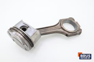 Gebruikte Drijfstang Mercedes E (W210) 2.4 E-240 V6 18V Prijs € 90,75 Inclusief btw aangeboden door Brus Motors BV