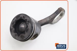 Gebruikte Drijfstang Mercedes C (W204) 3.0 C-350 CDI V6 24V Prijs € 90,75 Inclusief btw aangeboden door Brus Motors BV