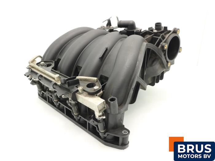 Gebruikte Inlaatspruitstuk BMW 1 serie (E81) 116i 1.6 16V Prijs € 181,50 Inclusief btw aangeboden door Brus Motors BV