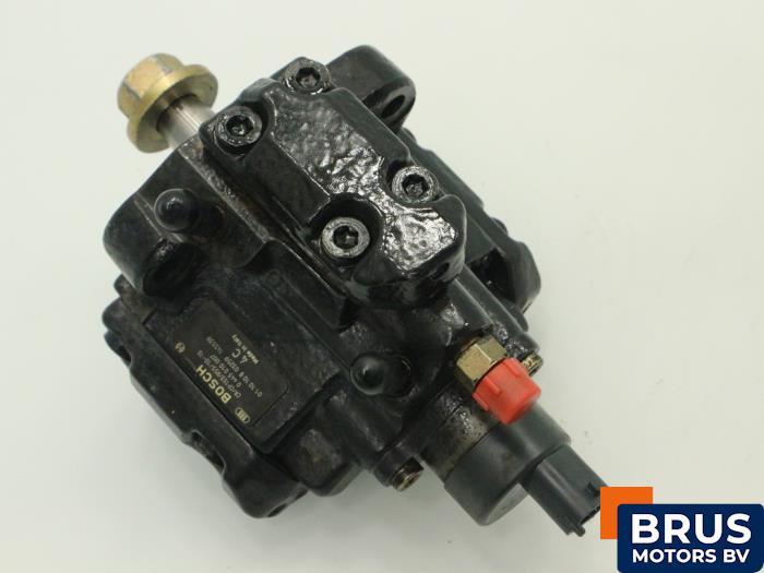 Gebruikte Brandstofpomp Mechanisch Alfa Romeo 147 (937) 1.9 JTD 115 Prijs € 121,00 Inclusief btw aangeboden door Brus Motors BV