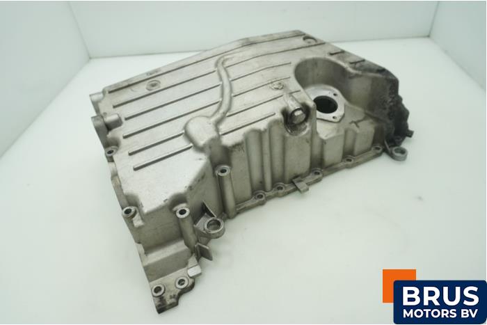 Gebruikte Carterpan Volkswagen Multivan T5 (7E/7HC/7HF/7HM) 2.5 TDi Prijs € 90,75 Inclusief btw aangeboden door Brus Motors BV