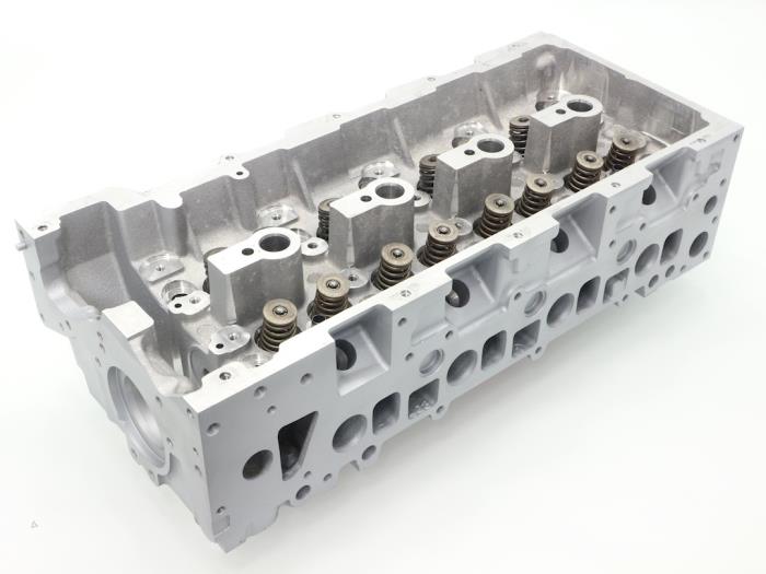 Cilinderkop van een Mercedes-Benz Vito (639.6) 2.2 109 CDI 16V 2007