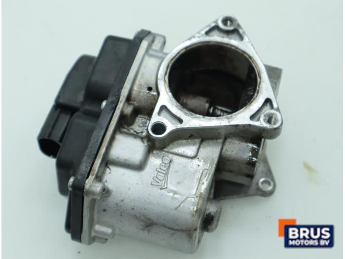 EGR Klep van een Volkswagen Golf VI (5K1) 2.0 TDI 16V 2012