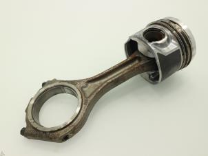 Gebruikte Drijfstang Volkswagen Touareg (7LA/7L6) 3.0 TDI V6 24V Prijs € 90,75 Inclusief btw aangeboden door Brus Motors BV