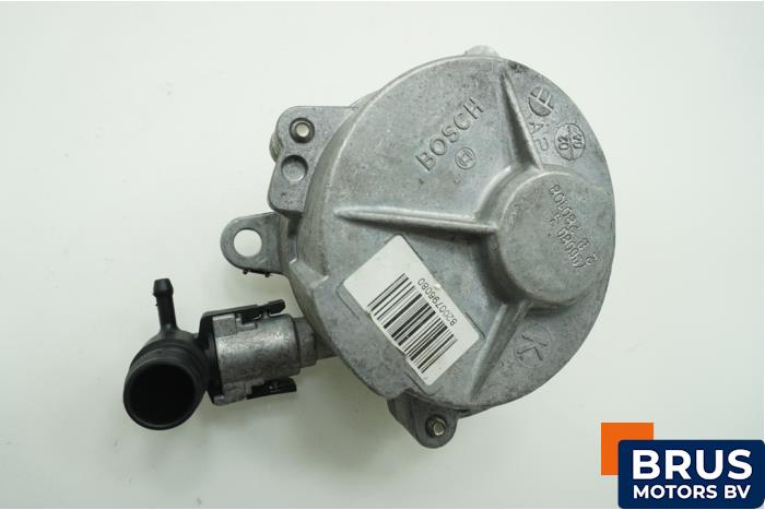 Gebruikte Vacuumpomp (Diesel) Nissan Qashqai (J10) 2.0 dCi Prijs € 90,75 Inclusief btw aangeboden door Brus Motors BV