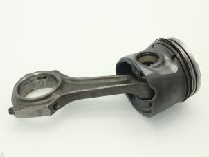 Gebruikte Drijfstang Chrysler Voyager/Grand Voyager (RG/RS) 2.5 CRD 16V Prijs € 90,75 Inclusief btw aangeboden door Brus Motors BV