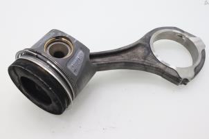 Gebruikte Drijfstang Mercedes S (W221) 3.0 S-320 CDI 24V 4-Matic Prijs € 90,75 Inclusief btw aangeboden door Brus Motors BV