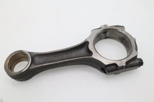 Gebruikte Drijfstang Toyota Land Cruiser (J7) 4.2 TD Prijs € 90,75 Inclusief btw aangeboden door Brus Motors BV