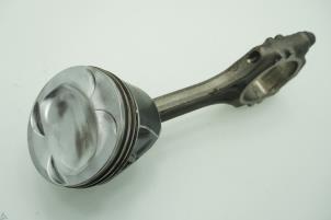 Gebruikte Drijfstang Volkswagen Golf V (1K1) 1.4 TSI 140 16V Prijs € 90,75 Inclusief btw aangeboden door Brus Motors BV