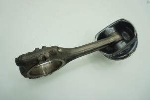 Gebruikte Drijfstang Volkswagen Golf V (1K1) 1.4 TSI 140 16V Prijs € 90,75 Inclusief btw aangeboden door Brus Motors BV