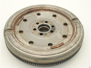 Gebruikte Dubbele massa vliegwiel Volkswagen Golf V Variant (1K5) 1.4 TSI 170 16V Prijs € 242,00 Inclusief btw aangeboden door Brus Motors BV