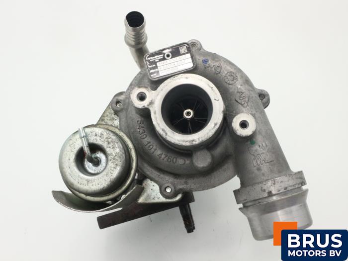 Gebruikte Turbo Renault Clio III (BR/CR) 1.5 dCi FAP Prijs € 242,00 Inclusief btw aangeboden door Brus Motors BV