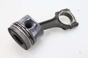 Gebruikte Drijfstang Mercedes Sprinter 4/5t (904/905) 412 D 4x4 Prijs € 90,75 Inclusief btw aangeboden door Brus Motors BV