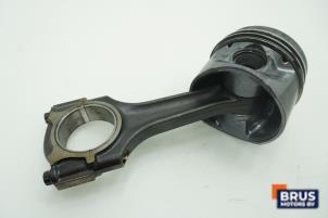 Gebruikte Drijfstang Mercedes Sprinter 4/5t (904/905) 412 D 4x4 Prijs € 90,75 Inclusief btw aangeboden door Brus Motors BV