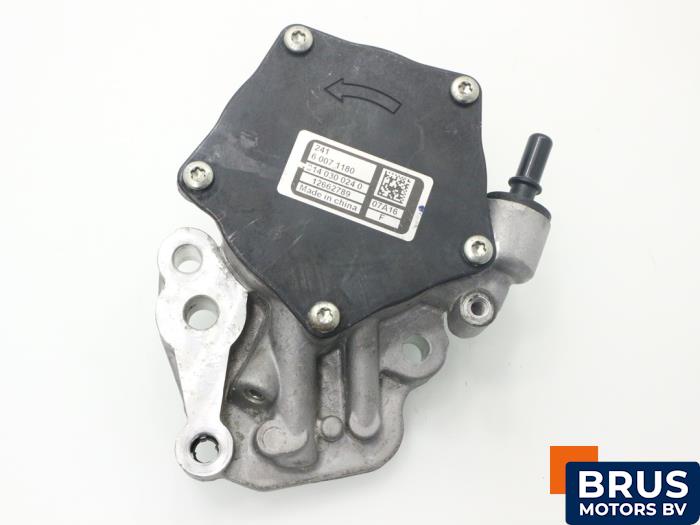 Gebruikte Vacuumpomp (Benzine) Opel Astra K 1.0 SIDI Turbo 12V Prijs € 90,75 Inclusief btw aangeboden door Brus Motors BV