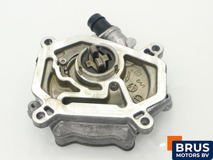 Gebruikte Vacuumpomp (Benzine) Mercedes C (C204) 1.6 C-180 16V BlueEfficiency Prijs € 90,75 Inclusief btw aangeboden door Brus Motors BV