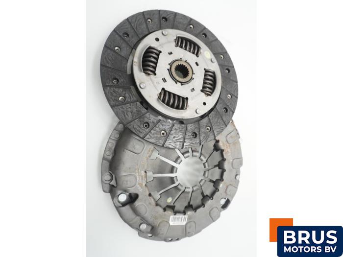 Nieuwe Koppelingsset (compleet) Fiat Punto Evo (199) 1.3 JTD Multijet Start&Stop 16V Prijs € 121,00 Inclusief btw aangeboden door Brus Motors BV
