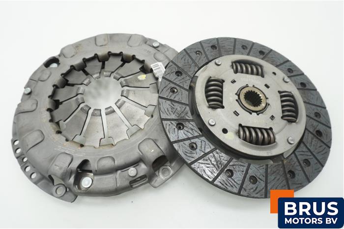Nieuwe Koppelingsset (compleet) Fiat Punto Evo (199) 1.3 JTD Multijet Start&Stop 16V Prijs € 121,00 Inclusief btw aangeboden door Brus Motors BV