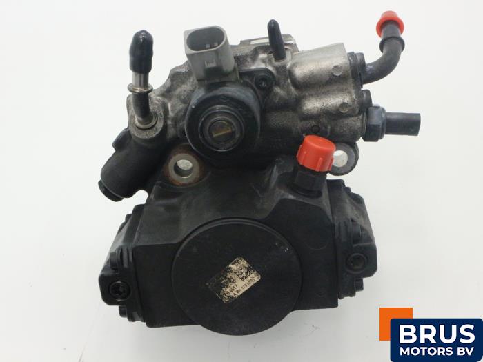 Gebruikte Brandstofpomp Mechanisch Mercedes E (C207) E-250 CDI 16V Prijs € 211,75 Inclusief btw aangeboden door Brus Motors BV