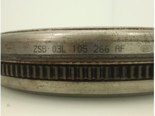 Gebruikte Vliegwiel Volkswagen Passat CC (357) 2.0 TDI 16V 163 Prijs € 242,00 Inclusief btw aangeboden door Brus Motors BV