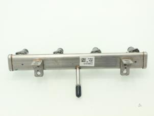 Gebruikte Injector brug Jeep Renegade (BU) 1.4 Multi Air 16V Prijs € 151,25 Inclusief btw aangeboden door Brus Motors BV