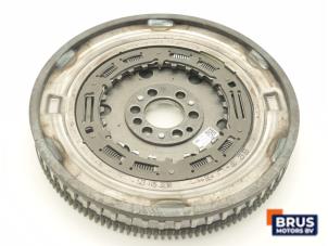 Nieuwe Dubbele massa vliegwiel Renault Clio IV (5R) 1.2 TCE 16V Prijs € 302,50 Inclusief btw aangeboden door Brus Motors BV