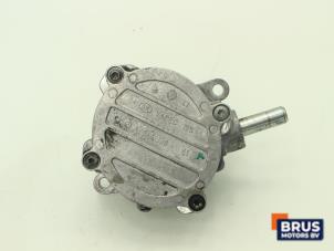 Gebruikte Vacuumpomp (Diesel) Mercedes E (VF211) 2.2 E-220 CDI 16V Prijs € 90,75 Inclusief btw aangeboden door Brus Motors BV