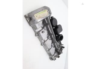 Gebruikte Kleppendeksel Mercedes E (VF211) 2.2 E-220 CDI 16V Prijs € 121,00 Inclusief btw aangeboden door Brus Motors BV