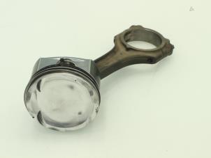 Gebruikte Drijfstang Mercedes C (W203) 1.8 C-200K 16V Prijs € 90,75 Inclusief btw aangeboden door Brus Motors BV