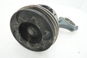 Gebruikte Drijfstang Mercedes E (VF211) 2.2 E-220 CDI 16V Prijs € 90,75 Inclusief btw aangeboden door Brus Motors BV