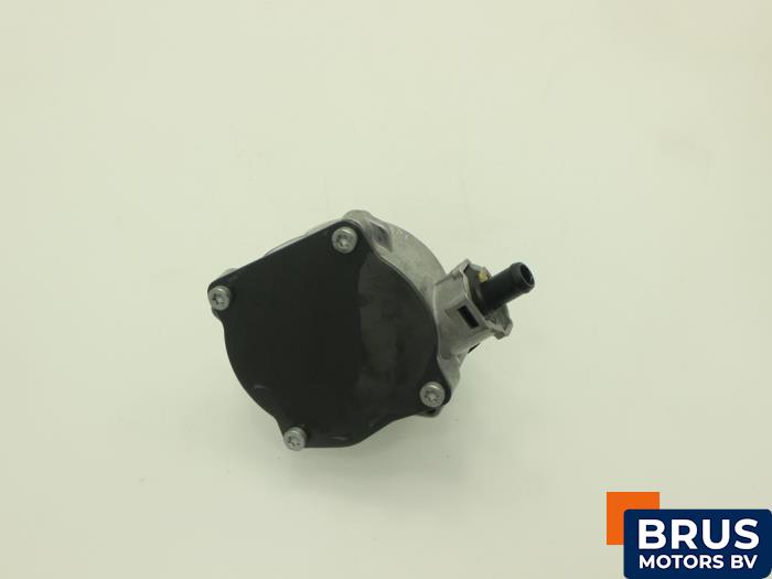 Gebruikte Vacuumpomp (Benzine) BMW Z4 Roadster (E85) 2.5 24V Prijs € 90,75 Inclusief btw aangeboden door Brus Motors BV