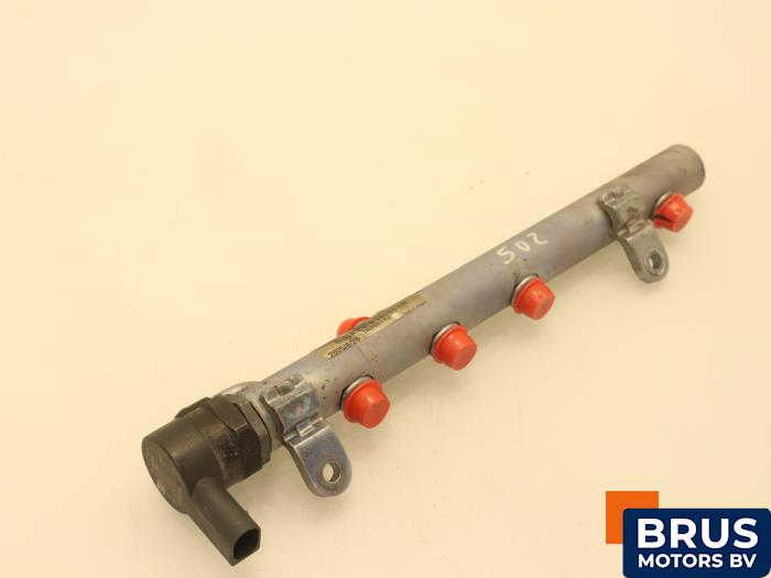 Gebruikte Verstuiver brug Mercedes CLK (C209) 3.2 320 CDI V6 24V Prijs € 121,00 Inclusief btw aangeboden door Brus Motors BV
