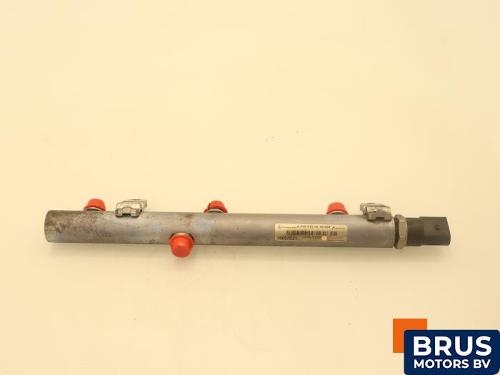 Gebruikte Verstuiver brug Mercedes CLK (C209) 3.2 320 CDI V6 24V Prijs € 121,00 Inclusief btw aangeboden door Brus Motors BV