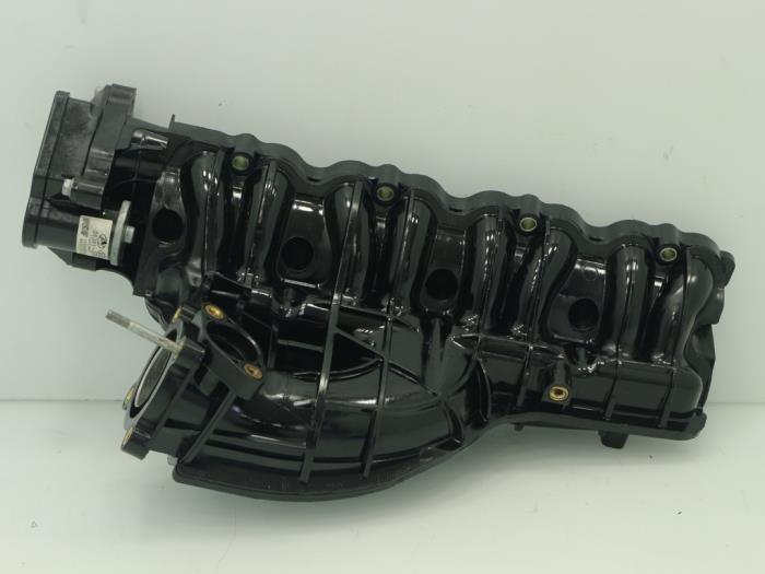 Inlaatspruitstuk van een Kia Sportage (SL) 2.0 CRDi 16V VGT 4x2 2013