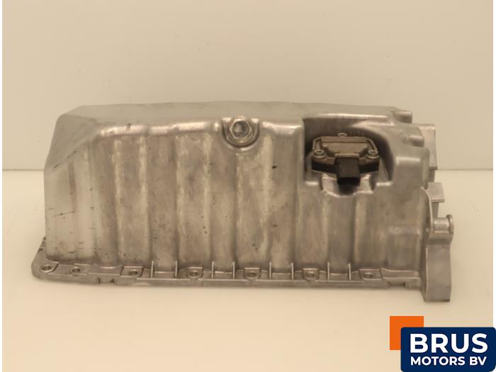 Gebruikte Carterpan Volkswagen Transporter T5 1.9 TDi Prijs € 60,50 Inclusief btw aangeboden door Brus Motors BV
