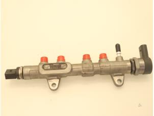Gebruikte Injector brug BMW 1 serie (F20) 116d 1.5 12V TwinPower Prijs € 121,00 Inclusief btw aangeboden door Brus Motors BV