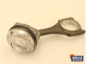 Gebruikte Drijfstang Audi A5 (8T3) 3.2 FSI V6 24V Prijs € 90,75 Inclusief btw aangeboden door Brus Motors BV