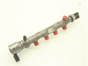 Gebruikte Injector brug Skoda Superb Combi (3V5) 1.6 TDI Prijs € 121,00 Inclusief btw aangeboden door Brus Motors BV