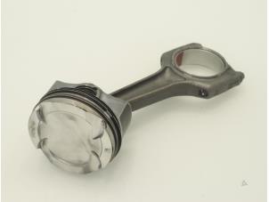 Gebruikte Drijfstang Mini Clubman (F54) 2.0 Cooper S 16V Prijs € 90,75 Inclusief btw aangeboden door Brus Motors BV