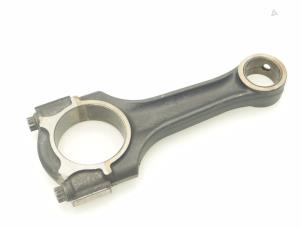 Gebruikte Drijfstang Mercedes Sprinter 4t (904) 412D Prijs € 90,75 Inclusief btw aangeboden door Brus Motors BV