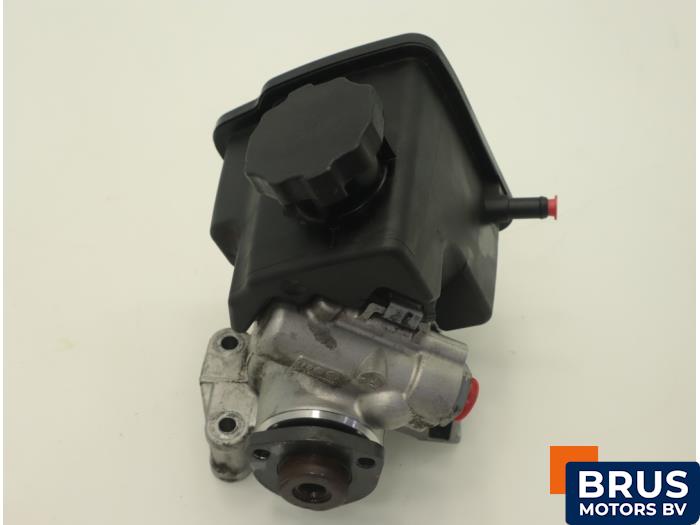 Gebruikte Servopomp Mercedes Sprinter 3,5t (906.63) 309 CDI 16V Prijs € 181,50 Inclusief btw aangeboden door Brus Motors BV